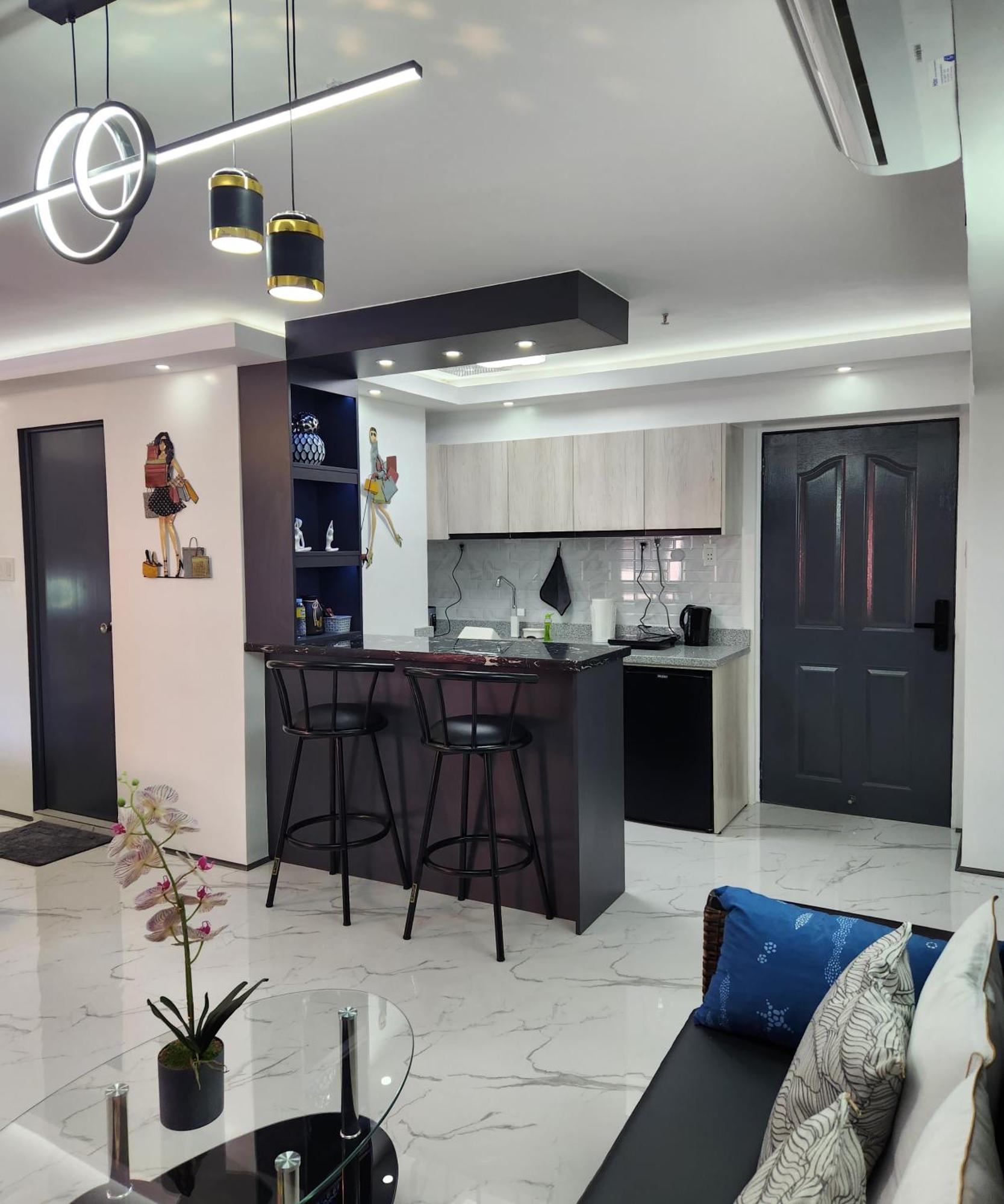 Condo Azur Suites B207 Near Airport, Netflix, Stylish, Cozy With Swimming Pool Lapu-Lapu City Bagian luar foto