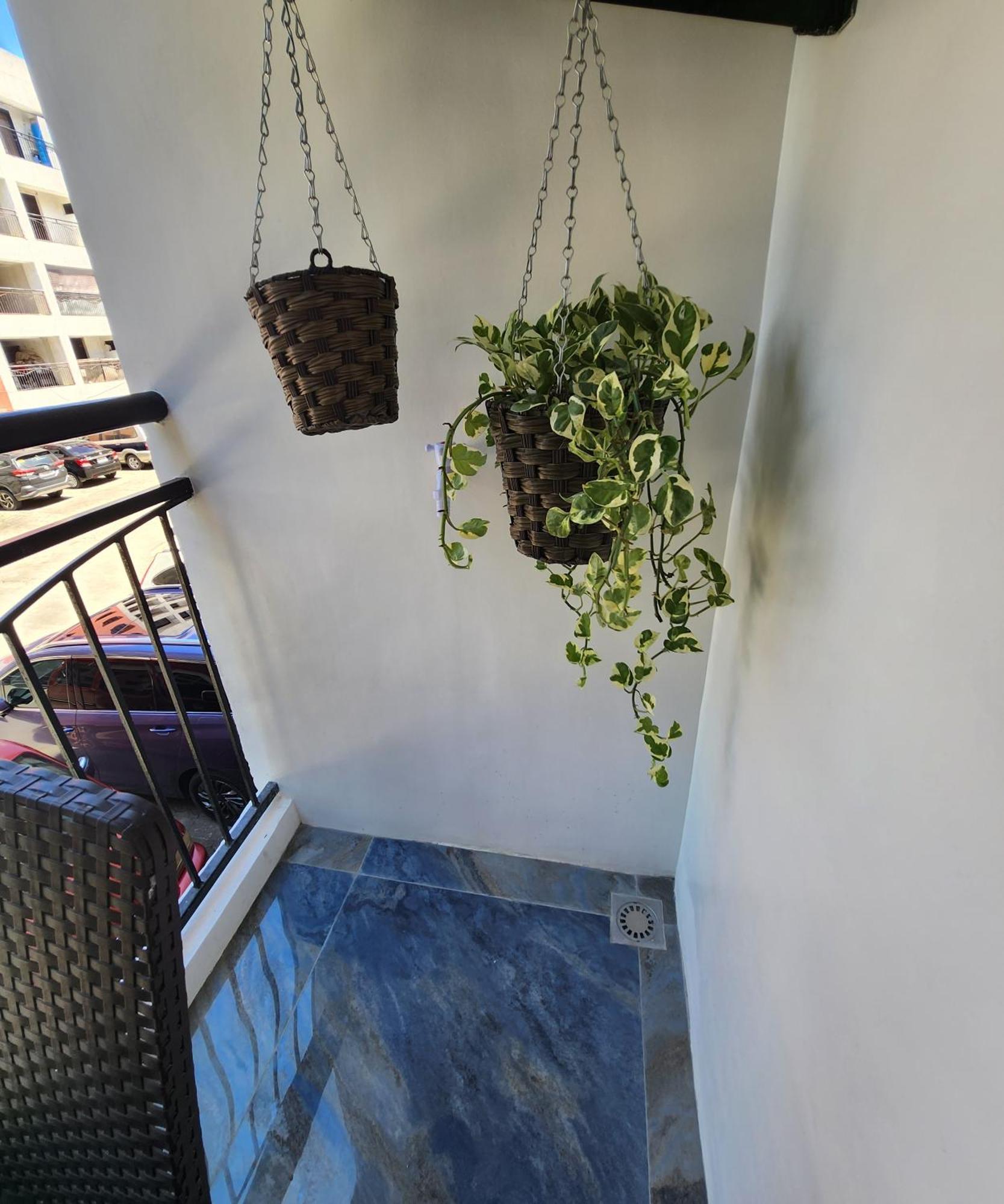 Condo Azur Suites B207 Near Airport, Netflix, Stylish, Cozy With Swimming Pool Lapu-Lapu City Bagian luar foto
