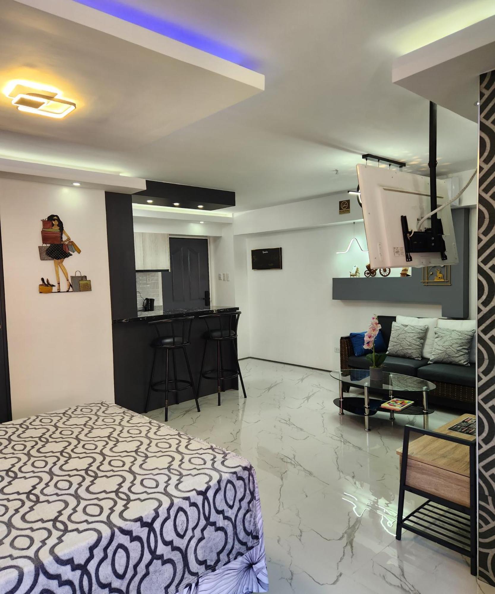 Condo Azur Suites B207 Near Airport, Netflix, Stylish, Cozy With Swimming Pool Lapu-Lapu City Bagian luar foto