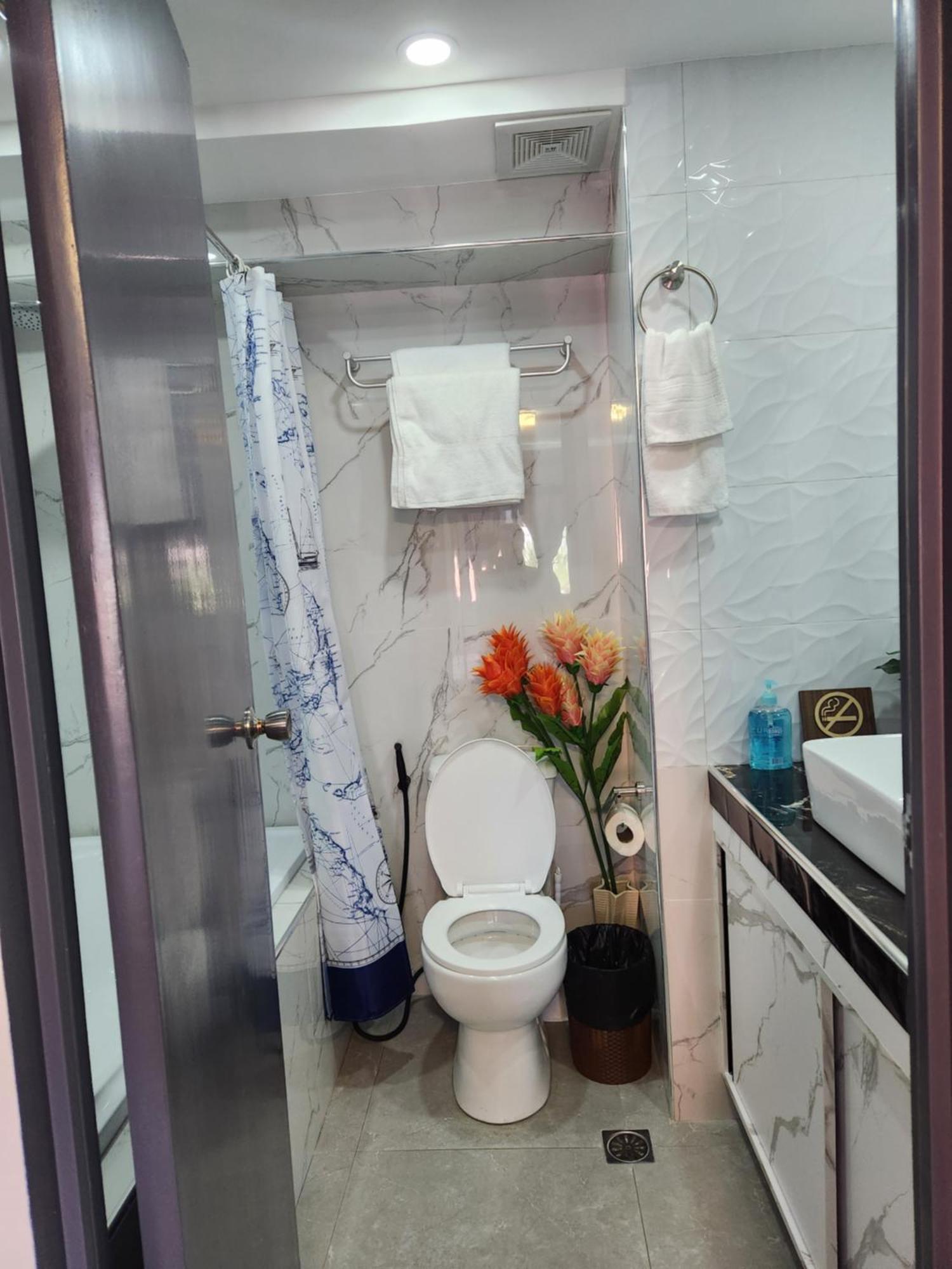 Condo Azur Suites B207 Near Airport, Netflix, Stylish, Cozy With Swimming Pool Lapu-Lapu City Bagian luar foto