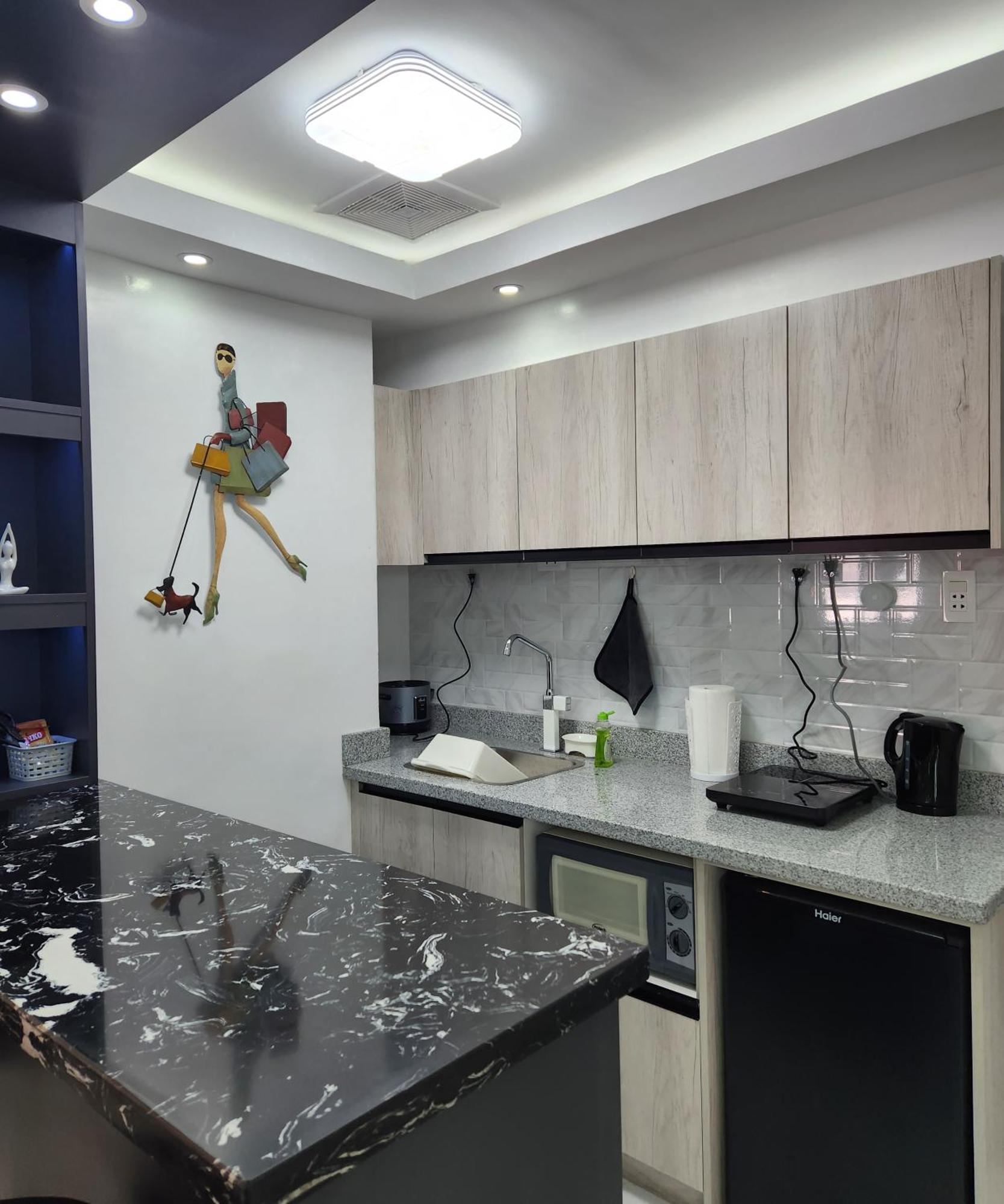 Condo Azur Suites B207 Near Airport, Netflix, Stylish, Cozy With Swimming Pool Lapu-Lapu City Bagian luar foto